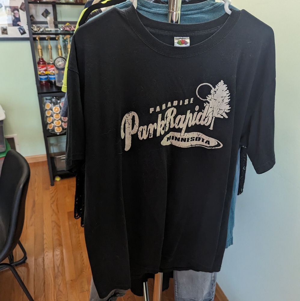 💙Fruit of the Loom Park Rapids short sleeved top L/G